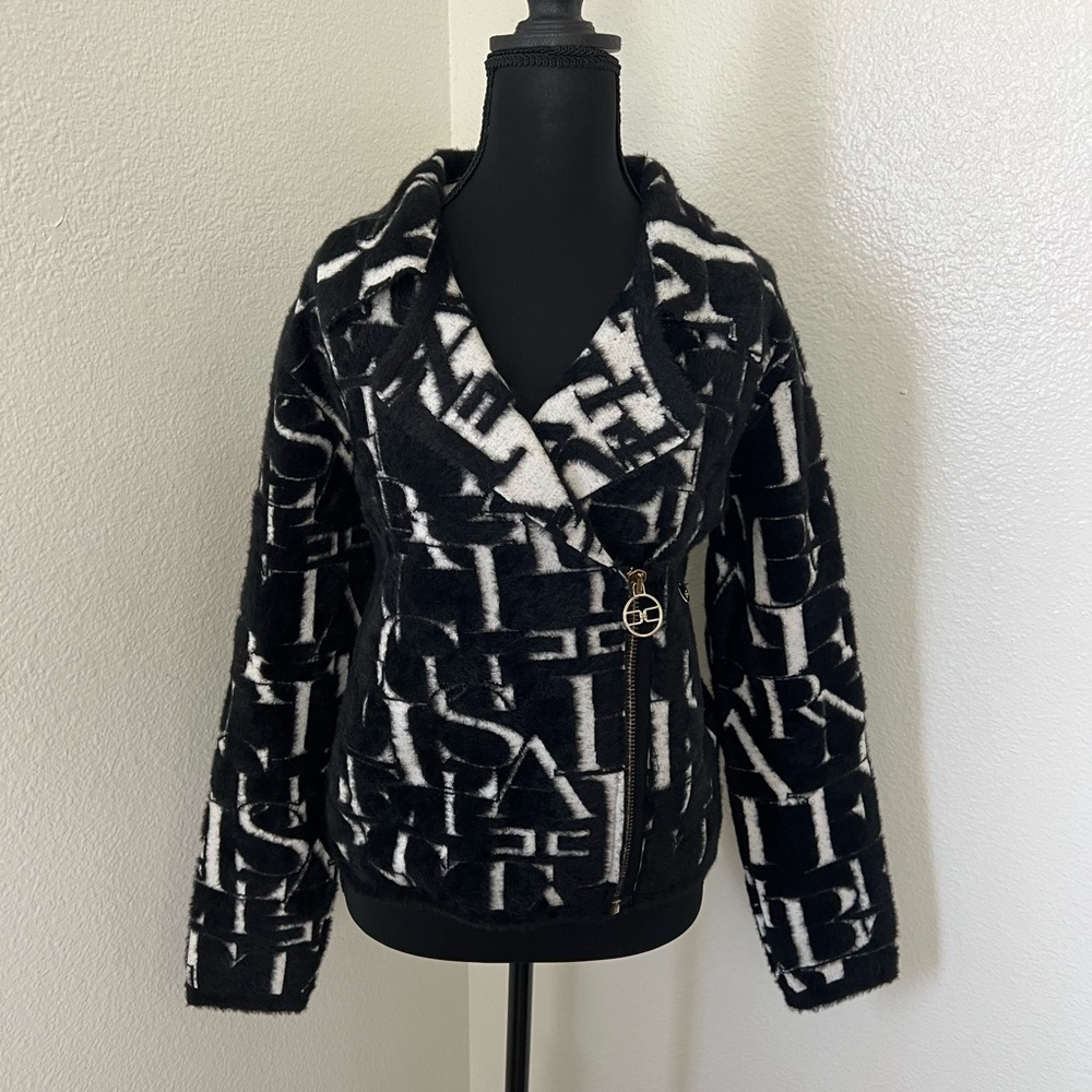 Elisabetta Franchi black and white Knitted knot